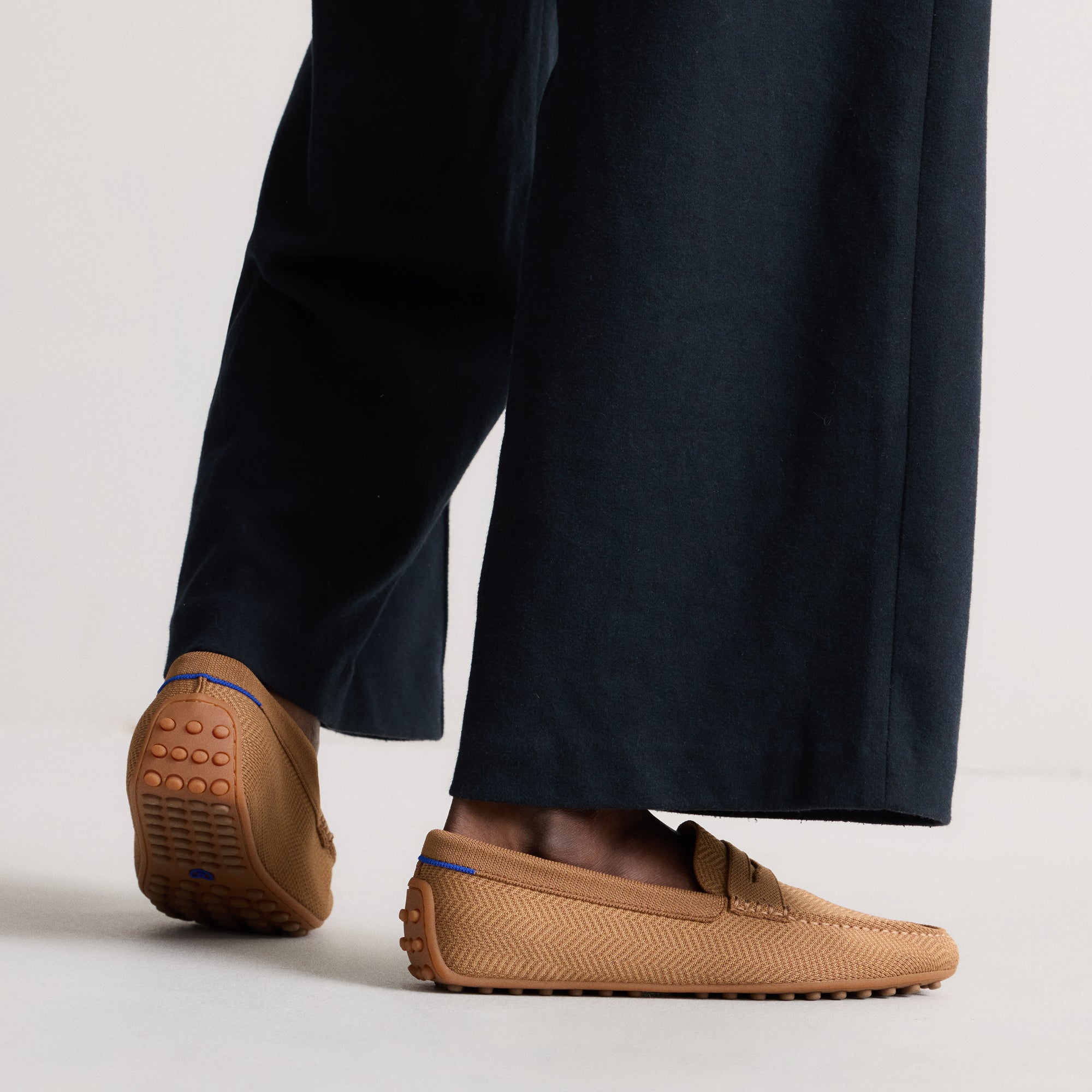 The Men's Daily Driver - Oak Herringbone